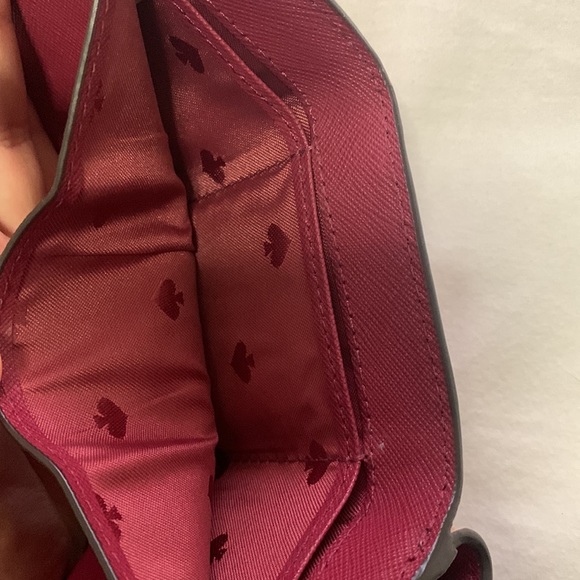 Used Kate Spade wallet - Picture 4 of 4